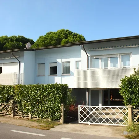 Alice Apartment *